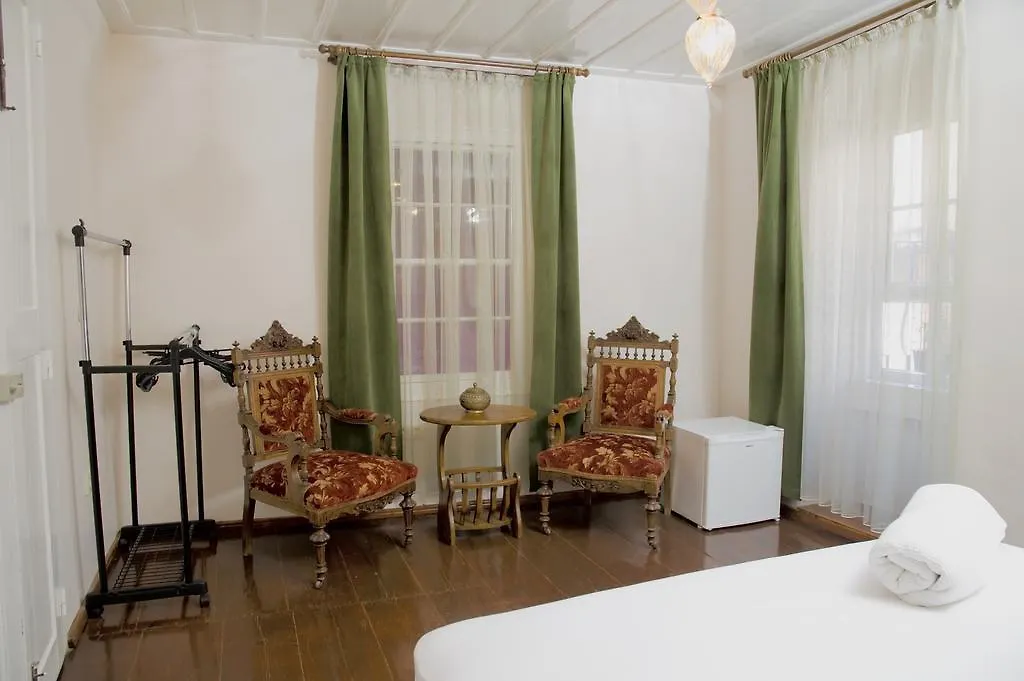 Lusin Hotel Ayvalik